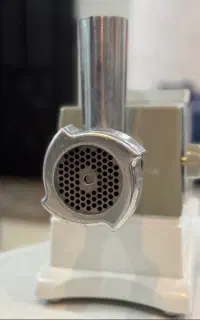 چرخ گوشت کاملا نو