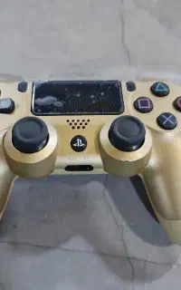 دسته ی PS4 نو تعداد موجود می باشد
