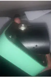 یک خانم همکار مسلط به کامپیوتر و کار اداری