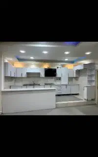 فروش طبقه بالا کارکنان‌ شمالی