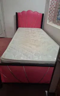 تخت خواب یک نفره