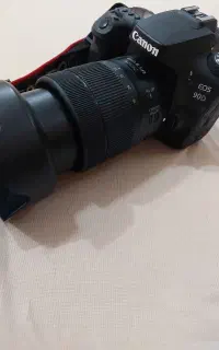 دوربین Canon 90D