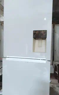 یخچال نیم فریزر اسنوا نیم ساید در حد نو