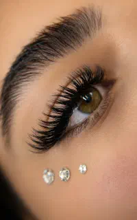 خدمات اکستنشن مژه با قیمت استثنایی