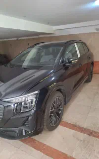 ائودی Q5  2025  بلک پکیج خشک فول فول