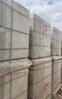 انبار دار کاشی