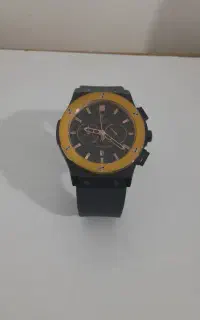 معاوضه ساعت هابلوت سه موتوره نو با پرنده
