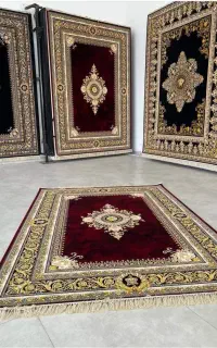 فرش ورساچ با تنوع رنگی بالا/2025 کف ساده