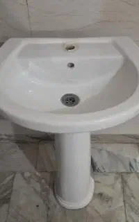 روشویی سرامیکی در حد نو