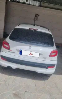 ۲۰۶ سقف شیشه