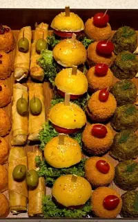 فینگر فود و میوه ارایی کیک و دسر مجالس