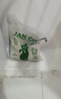 شیر خشک گربه و خاک گربه