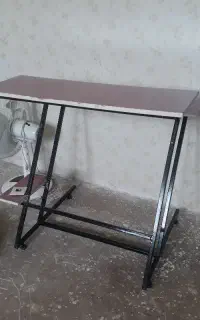 میزکامپیوتر قدیمی
