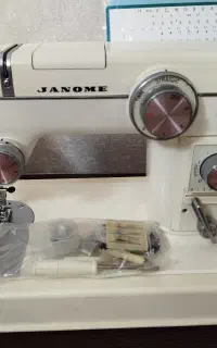 چرخ خیاطی ژانومه۸۰۲