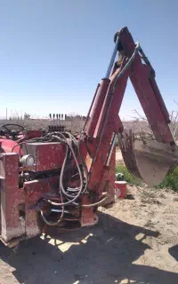 تراکتور بیل بکهو