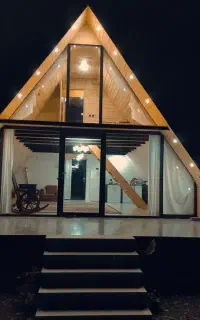 کلبه سوئیسی نوساز لب رودخانه اسالم به خلخال