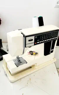 چرخ خیاطی  ژانومه