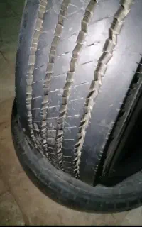 لاستیک‌نیسان‌ایسوزو۲۱۵
