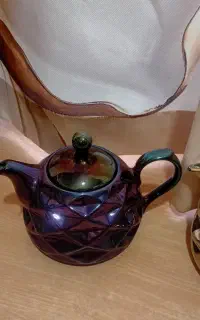 قوری نو بیرون زیر ۱ تومن نیس