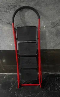 نردبان چهار پله