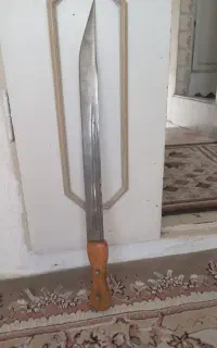شمشیر عتیقه معاوضه با کبوتر