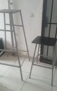 چهارپایه فلزی