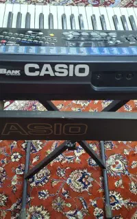 ارگ casio با پایه ایستاده