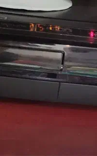DVD. همراه دوعدد باند بلند و یک سال سینماخانگی