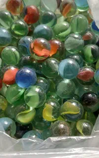 تیله رنگی