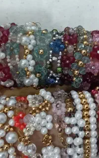 اکسسوری های دست‌ساز مرواریدی