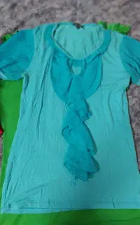 لباس بزرگسال و از تاپ ورزشی تا بچه برا ۵تا۶ ساا
