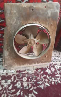 یه مقدار وسایل حراج