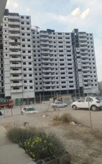 کارگر ساده جوان جهت نصب درب وپنجره دوجداره
