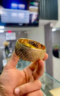 طلای دست دوم تمیز و در حد نو ( کسر جرم شده )