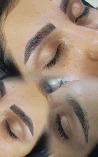 نیاز مدل فیبروز ومیکرو ابرو