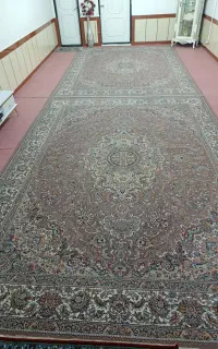 دو عدد فرش 12متری700شانه گردویی هر دو42میلیون