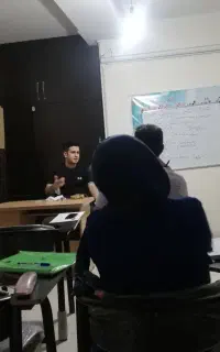 دوره‌ ‌مکالمه‌ انگلیسی حضور‌‌ ۶+۴ماه(شروع‌از‌یکشنب