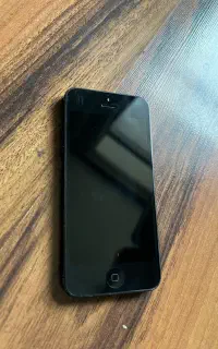 ایفون ۴ مشکی