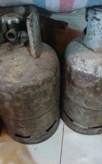 ۸عدد کپسول  ۵تومن و ۸عدد ریگلاتور  ۵۰۰تومن