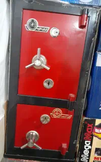گاوصندوق نو کاملا سالم