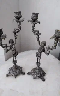 ۲ عدد شمعدان برنجی