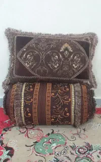 بالش و پشتی