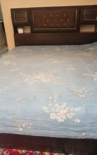 تخت جک دار با ۴ کشو ریلی و دراور با آینه بزرگ