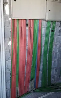 خدمات برق کشی ساختمان  نصب آیفون و لاین نوری