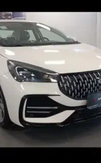 ام وی ام m5 /نیوفیس اریزو 5fl /مدل ۴۰۴