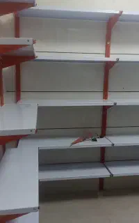 قفسه دیواری