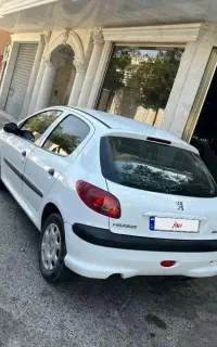 ۲۰۶مدل۹۸کمکار بدون رنگ معاوضه