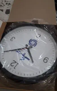 ساعت دیواری