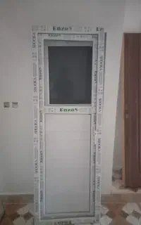 درب سرویس بهداشتی پی وی سی