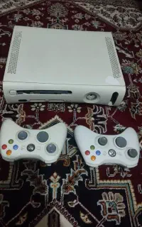 ایکس‌باکس ۳۶۰ دو دسته